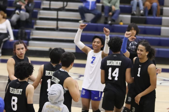 Beaumont Damon Potter volleyball 2023 by John Murphy033020237